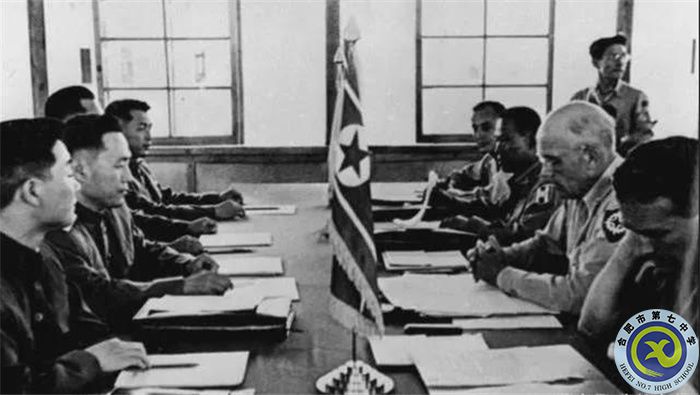 △1953年7月27日，朝鮮停戰(zhàn)協(xié)定簽字儀式在開城板門店舉行.jpg