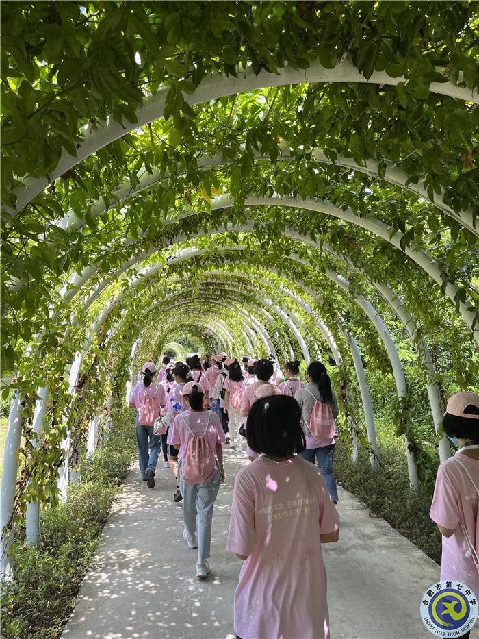 參觀熱帶植物園.jpg